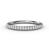 Split Prong Diamond Band