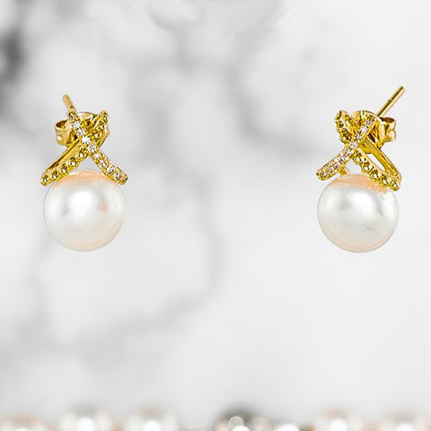 Pearl Earrings with Diamond Design